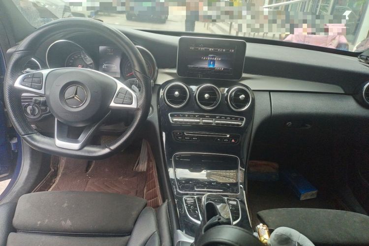 Used Mercedes-Benz C-Class 2018 C 200 Sport Edition Center Console