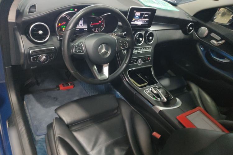 Used Mercedes-Benz C-Class 2018 C 200 L Sport Edition Center Console