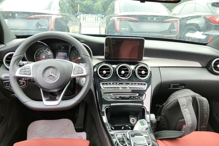 Used Mercedes-Benz C-Class 2018 C 200 Sport Edition Center Console