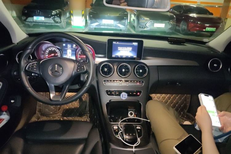 Used Mercedes-Benz C-Class 2018 C 200 L Sport Edition Center Console