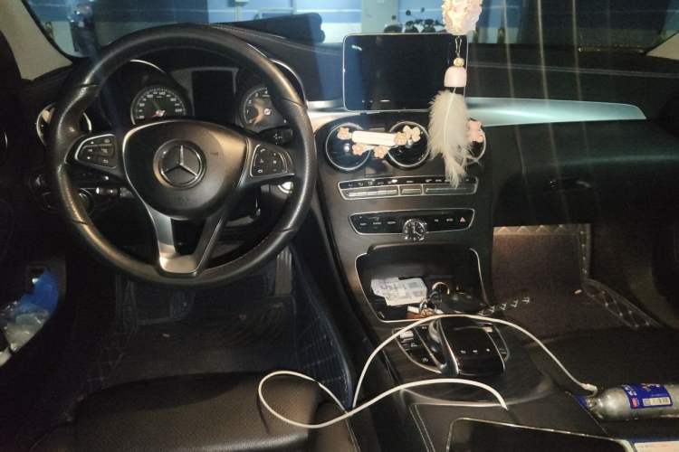 Used Mercedes-Benz C-Class 2018 C 200 L Sport Edition Achievement Special Edition Center Console