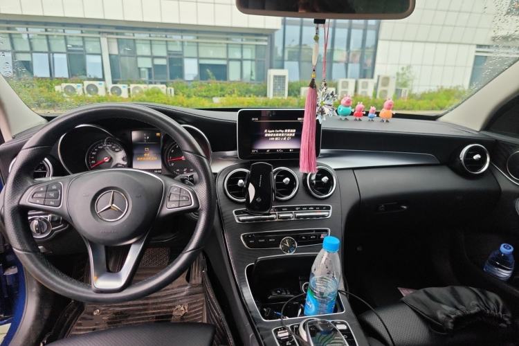 Used Mercedes-Benz C-Class 2018 C 200 L Sport Edition Center Console