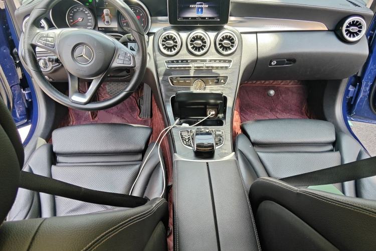 Used Mercedes-Benz C-Class 2018 C 200 L Sport Edition Center Console