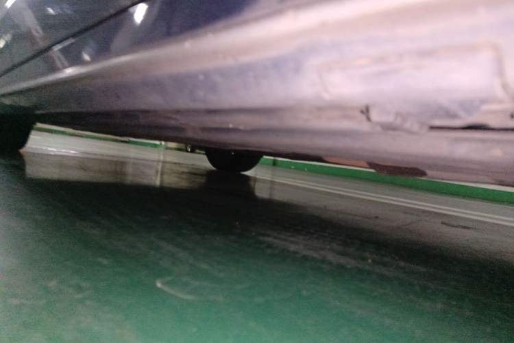 Used Mercedes-Benz C-Class 2018 C 200 L Sport Edition Chassis Front Right