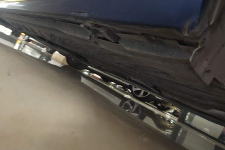 Used Mercedes-Benz C-Class 2018 C 200 L Sport Edition Chassis Rear Left