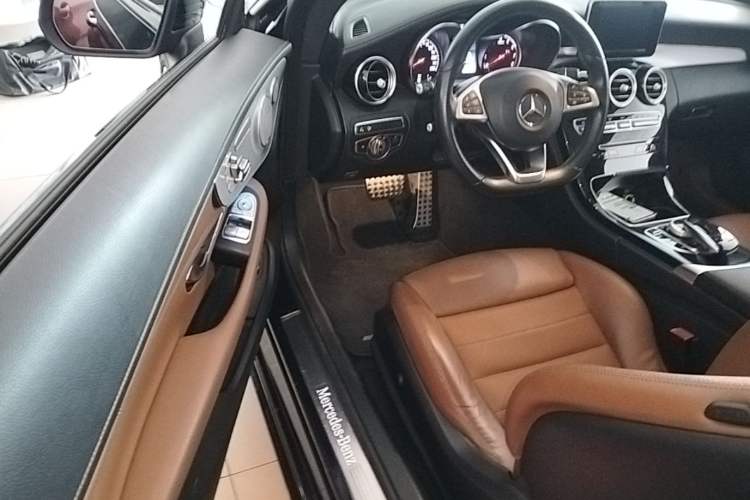 Used Mercedes-Benz C-Class 2018 C 200 Coupe Driver Seat