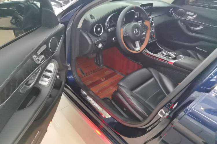 Used Mercedes-Benz C-Class 2018 C 200 L Sport Edition Driver Seat
