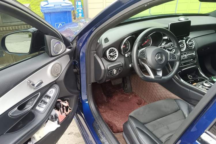 Used Mercedes-Benz C-Class 2018 C 200 Sport Edition Driver Seat