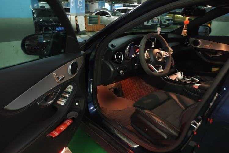 Used Mercedes-Benz C-Class 2018 C 200 Sport Edition Driver Seat