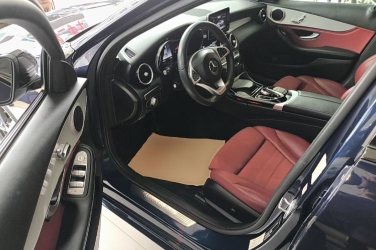 Used Mercedes-Benz C-Class 2018 C 200 Sport Edition Driver Seat