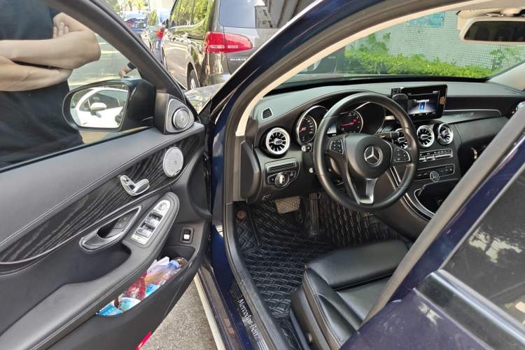 Used Mercedes-Benz C-Class 2018 C 180 L Dynamic Sports Edition Driver Seat