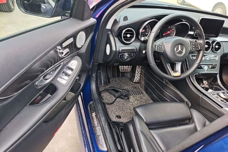 Used Mercedes-Benz C-Class 2018 C 200 L Sport Edition Achievement Special Edition Driver Seat