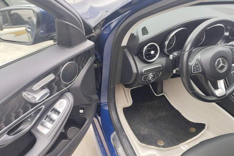 Used Mercedes-Benz C-Class 2018 C 200 L Sport Edition Driver Seat