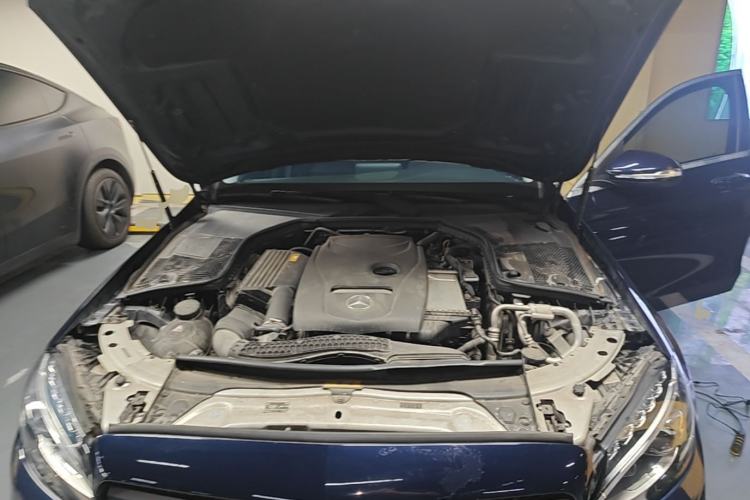 Used Mercedes-Benz C-Class 2018 C 200 L Sport Edition Engine Bay