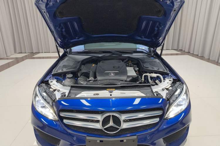 Used Mercedes-Benz C-Class 2018 C 200 L Sport Edition Engine Bay
