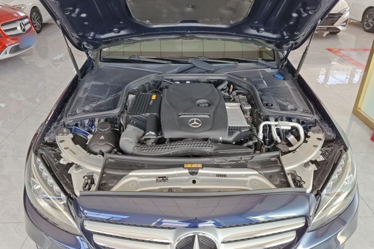 Used Mercedes-Benz C-Class 2018 C 200 L Sport Edition Engine Bay