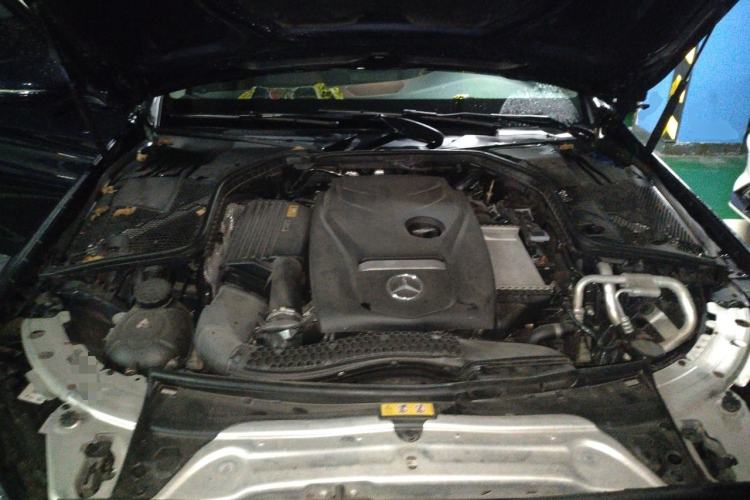 Used Mercedes-Benz C-Class 2018 C 200 Estate Engine Bay