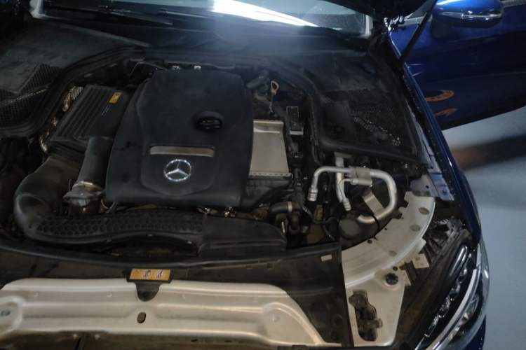 Used Mercedes-Benz C-Class 2018 C 200 Coupe Engine Bay Left