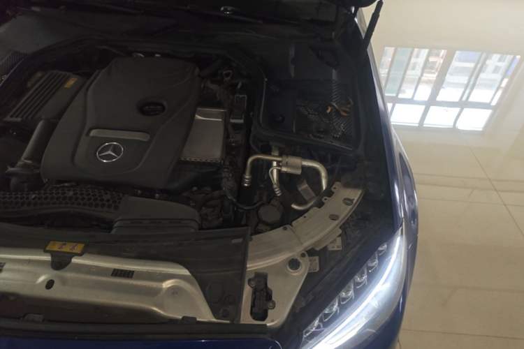 Used Mercedes-Benz C-Class 2018 C 200 L Sport Edition Engine Bay Left