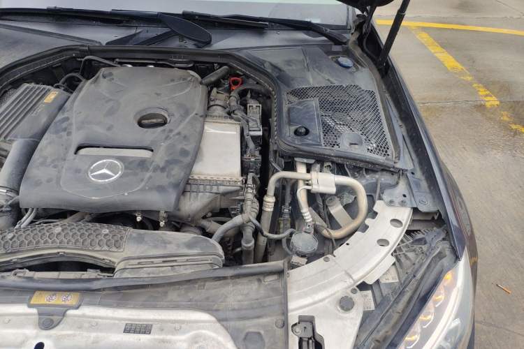 Used Mercedes-Benz C-Class 2018 C 180 L Fashion Edition Sport Version Engine Bay Left