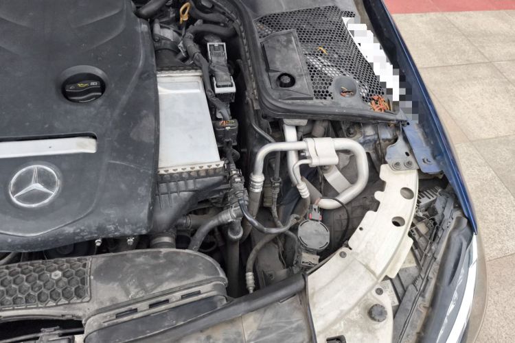 Used Mercedes-Benz C-Class 2018 C 200 L Sport Edition Engine Bay Left