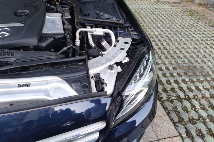 Used Mercedes-Benz C-Class 2018 C 200 L Sport Edition Engine Bay Left