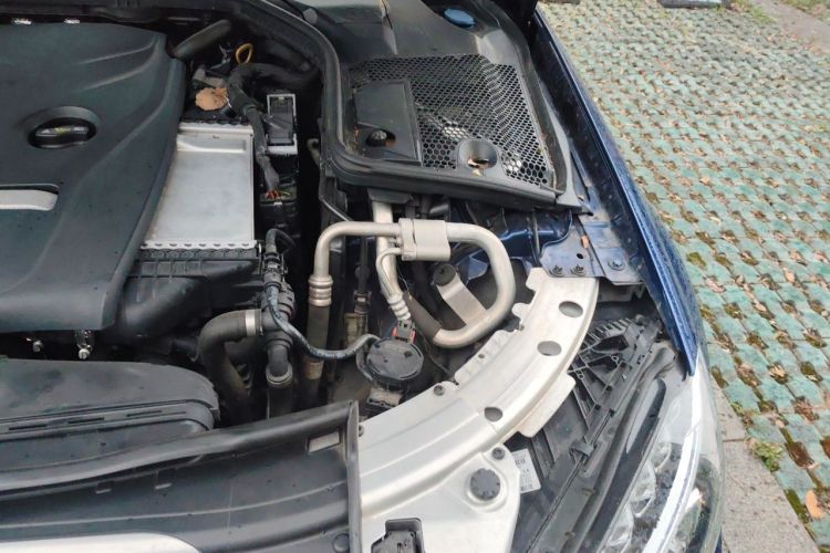 Used Mercedes-Benz C-Class 2018 C 200 Coupe Engine Bay Left