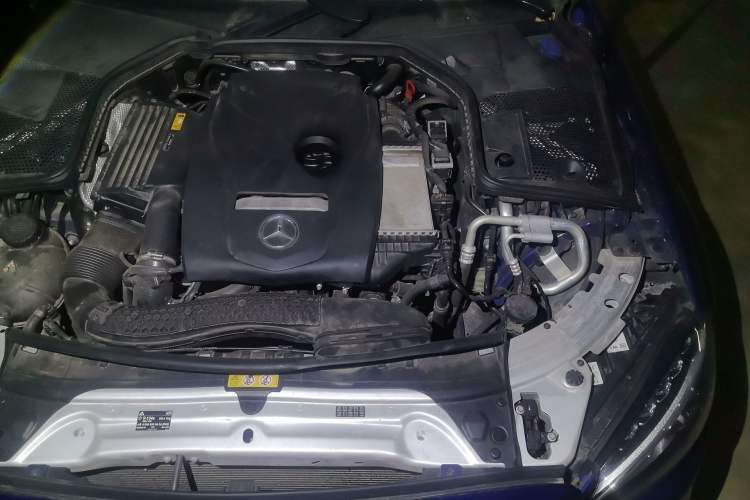 Used Mercedes-Benz C-Class 2018 C 180 L Fashion Model Engine Bay Left