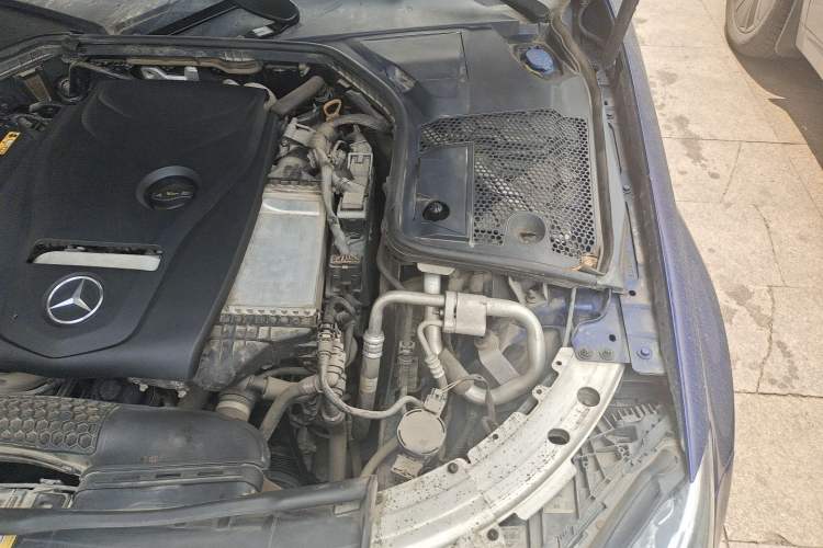 Used Mercedes-Benz C-Class 2018 C 200 Sport Edition Engine Bay Left