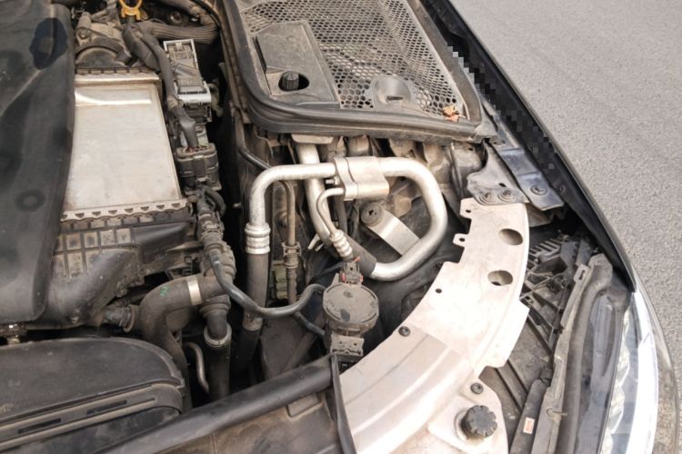 Used Mercedes-Benz C-Class 2018 C 200 Coupe Engine Bay Left