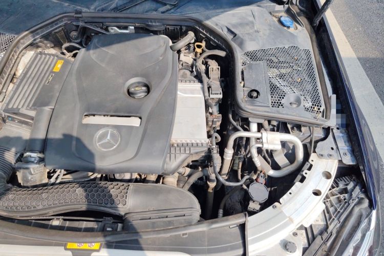 Used Mercedes-Benz C-Class 2018 C 200 L Sport Edition Engine Bay Left