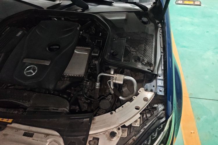 Used Mercedes-Benz C-Class 2018 C 200 Sport Edition Engine Bay Left