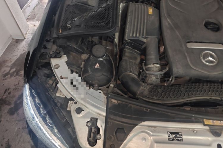 Used Mercedes-Benz C-Class 2018 C 200 L Sport Edition Engine Bay Right