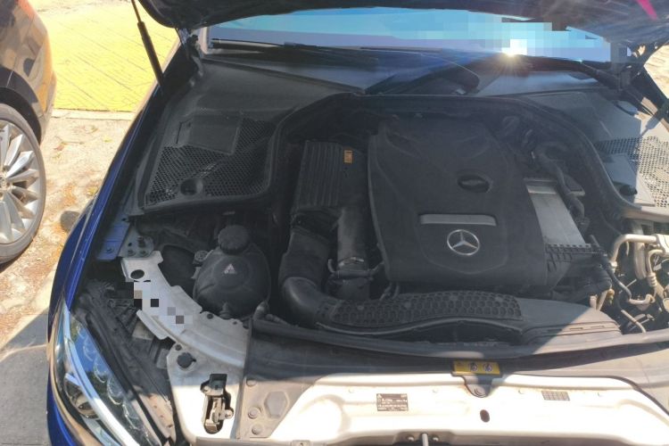 Used Mercedes-Benz C-Class 2018 C 200 Sport Edition Engine Bay Right