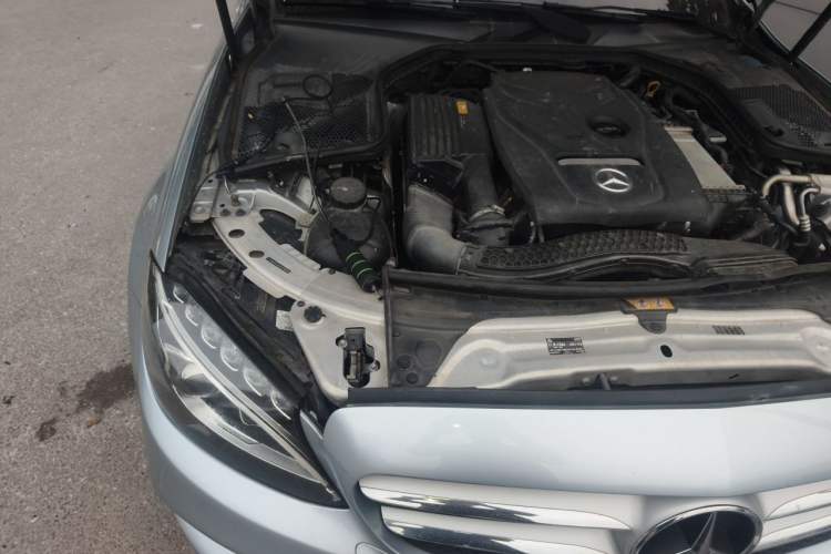 Used Mercedes-Benz C-Class 2018 C 200 L Sport Edition Engine Bay Right
