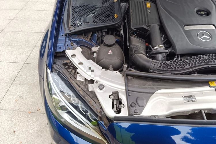 Used Mercedes-Benz C-Class 2018 C 200 Sport Edition Engine Bay Right
