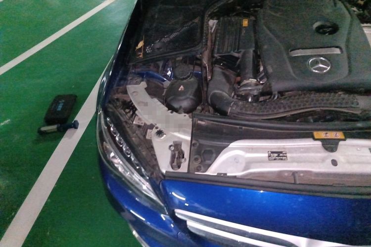 Used Mercedes-Benz C-Class 2018 C 200 L Sport Edition Engine Bay Right