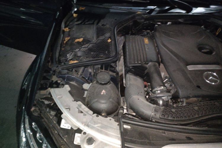 Used Mercedes-Benz C-Class 2018 C 200 Estate Engine Bay Right