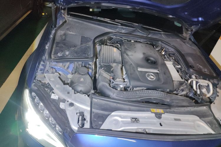 Used Mercedes-Benz C-Class 2018 C 200 L Sport Edition Engine Bay Right
