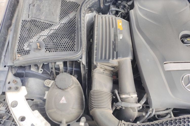 Used Mercedes-Benz C-Class 2018 C 180 L Fashion Edition Sport Version Engine Bay Right