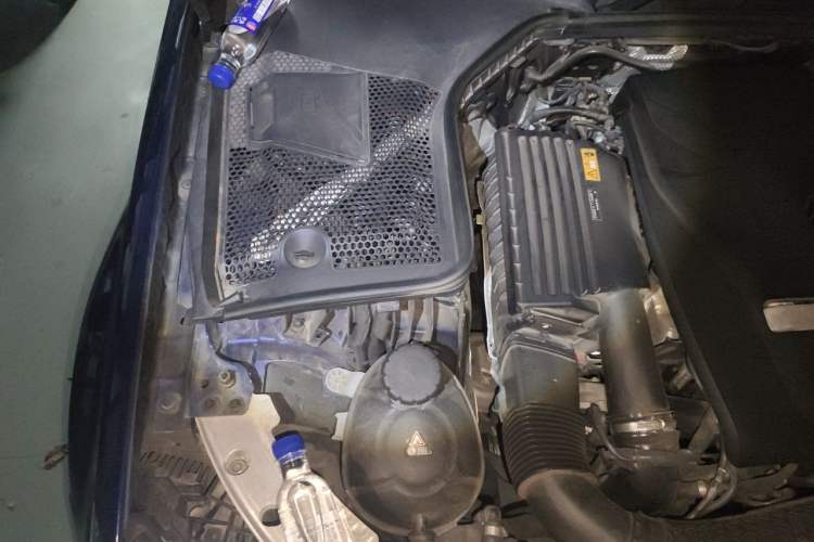Used Mercedes-Benz C-Class 2018 C 200 L Sport Edition Achievement Special Edition Engine Bay Right