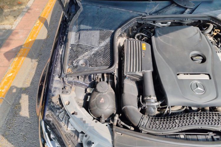 Used Mercedes-Benz C-Class 2018 C 200 L Sport Edition Engine Bay Right