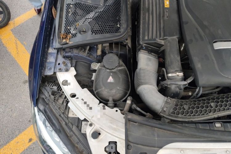 Used Mercedes-Benz C-Class 2018 C 200 L Sport Edition Engine Bay Right