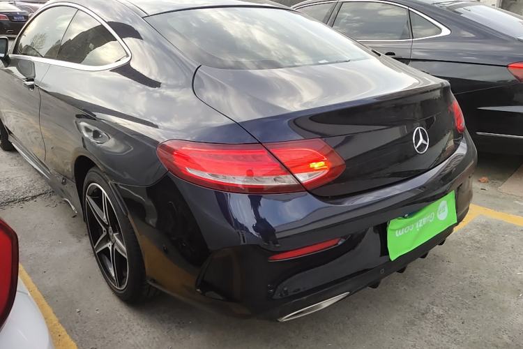 Used Mercedes-Benz C-Class 2018 C 200 Coupe Exterior 2