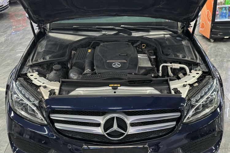 Used Mercedes-Benz C-Class 2018 C 200 Estate Exterior 3