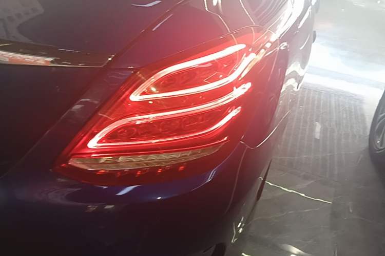 Used Mercedes-Benz C-Class 2018 C 200 L Sport Edition Exterior 3