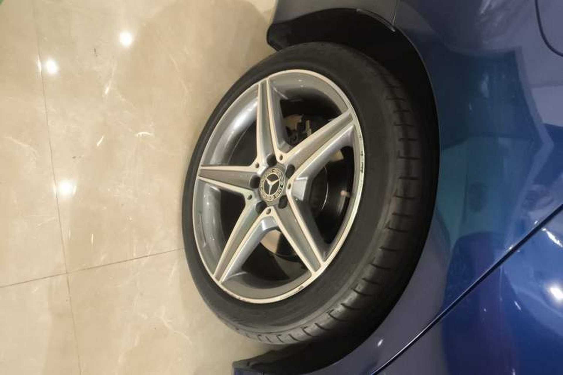 Used Mercedes-Benz C-Class 2018 C 200 Estate Exterior 8