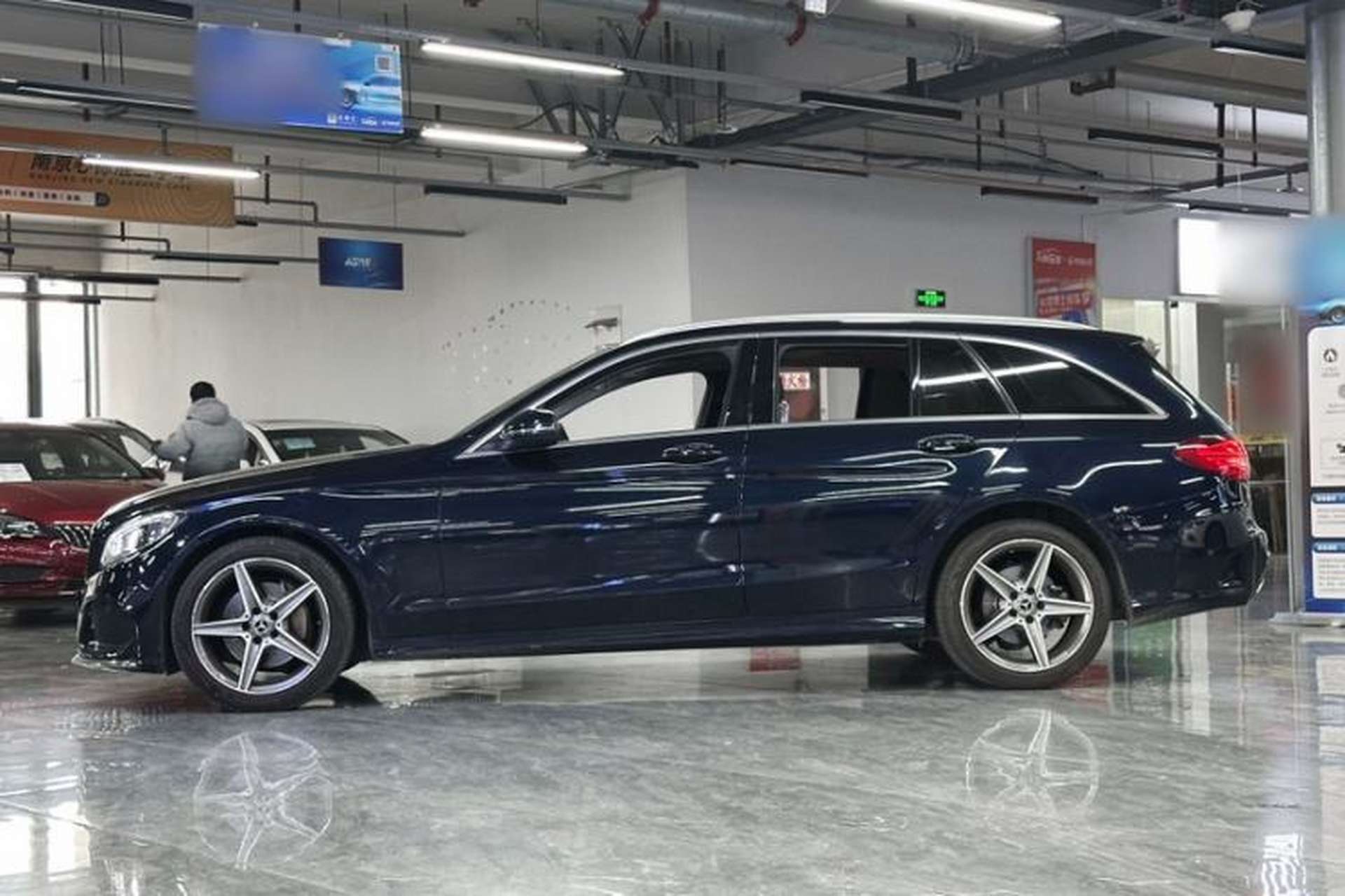Used Mercedes-Benz C-Class 2018 C 200 Estate Exterior 9