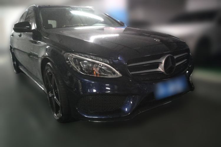 Used Mercedes-Benz C-Class 2018 C 200 Estate Front Right 45 Deg