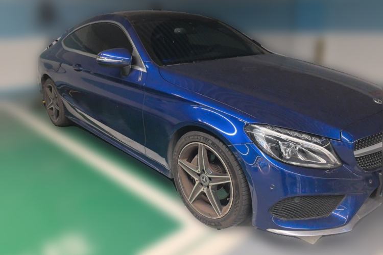 Used Mercedes-Benz C-Class 2018 C 200 Coupe Front Right 45 Deg